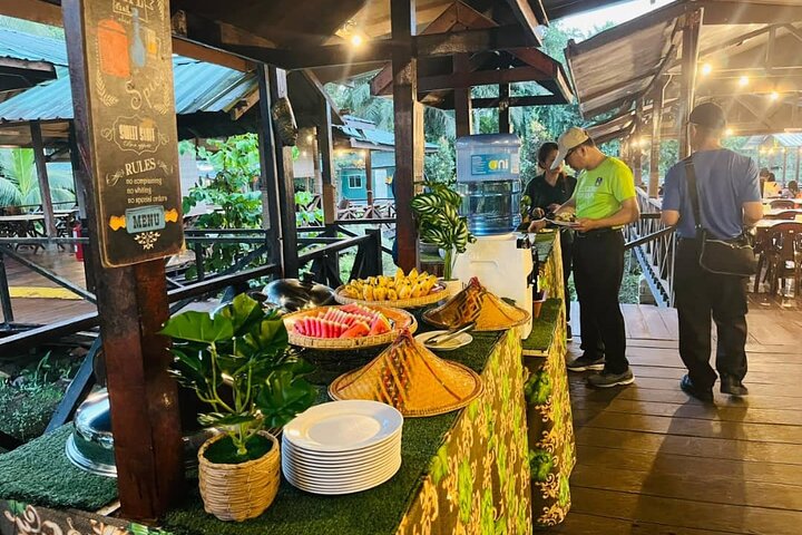 Borneo (Klias) River Cruise & Fireflies Tour