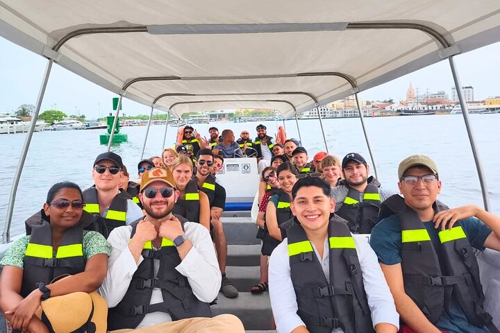 Cartagena 5 Island Hop Tour: Lunch, Snorkel, Beach Clubs, & More