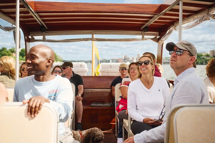 Stockholm Archipelago Tour by Classic Wooden Boat with Guide