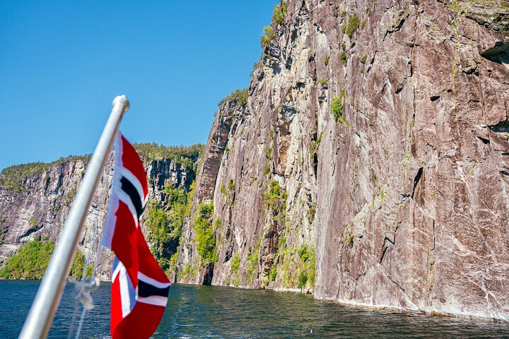 Bergen Mostraumen Fjord Cruise with Live Guide