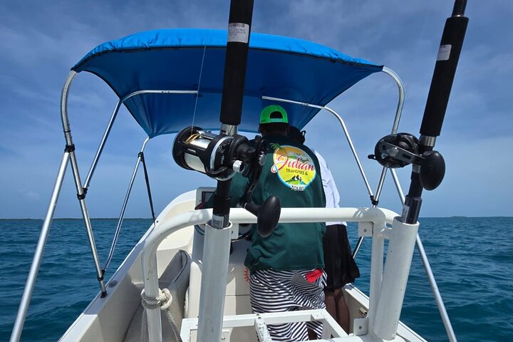 Reef Fishing Tour Trolling and Drop Fishing Trip from Hopkins