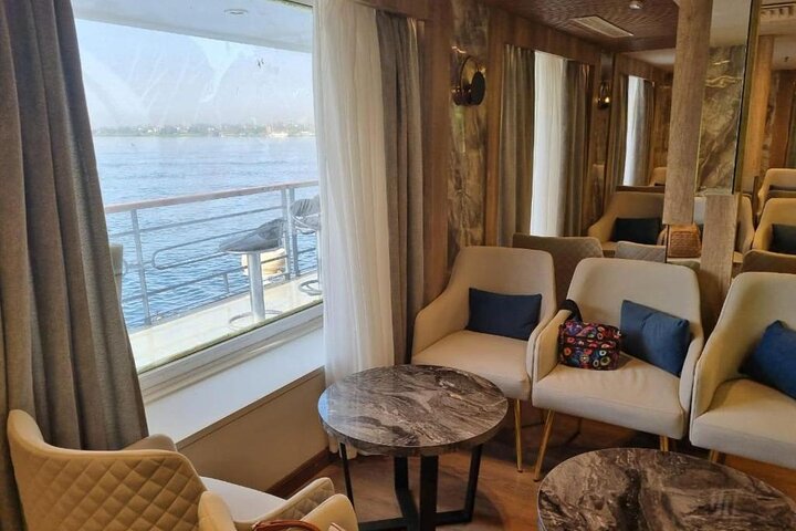 4 Night Private Nile Cruise Tour from Luxor to Aswan