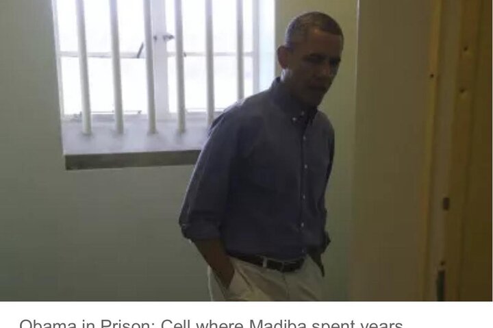 Robben Island and Prison Guided Tour with Ferry Ticket