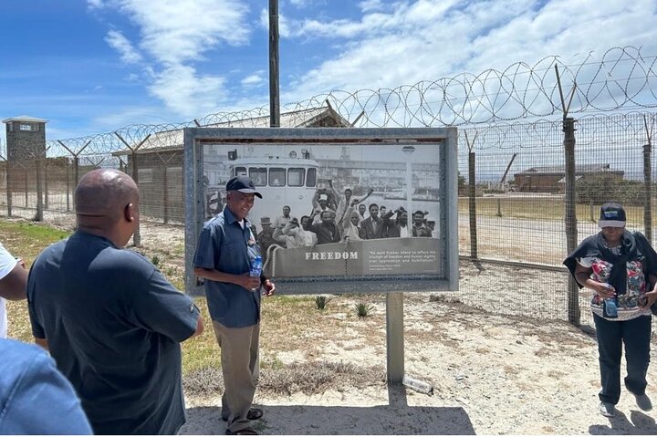 Robben Island and Prison Guided Tour with Ferry Ticket