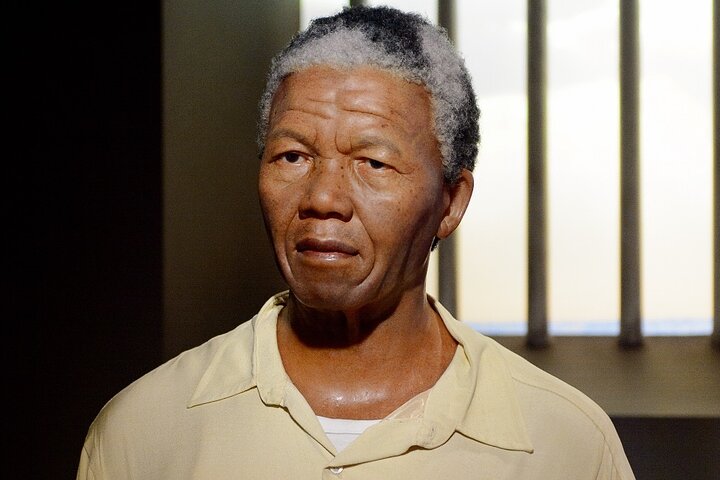 Robben Island and Prison Guided Tour with Ferry Ticket