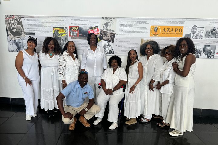 Robben Island and Prison Guided Tour with Ferry Ticket