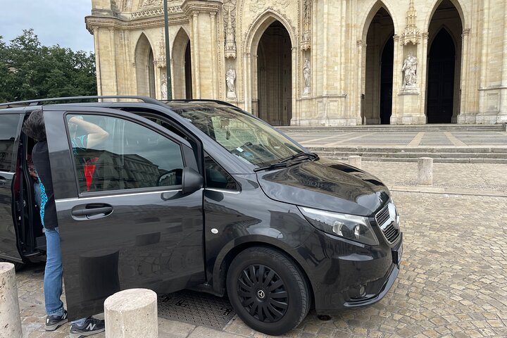 Day Trip to Loire Castles – Private & Customizable from Paris