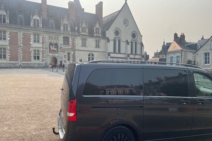 Day Trip to Loire Castles – Private & Customizable from Paris