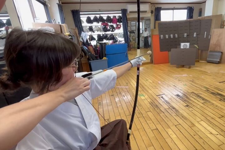 Tokyo:Samurai sword and archery class from a samurai descendant