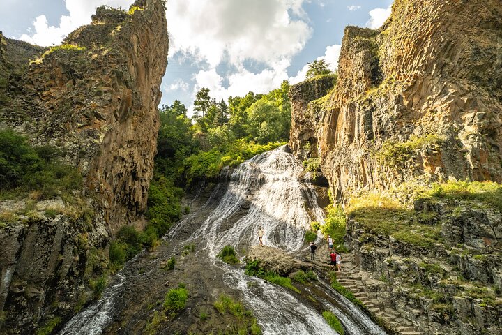 Khor Virap Noravank Areni Jermuk Tour from Yerevan