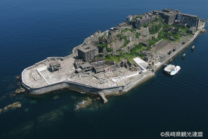 Nagasaki: Gunkanjima Battleship Island Private Guide Tour