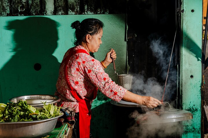 Prabang Plates Food Tour with 15+ Tastings