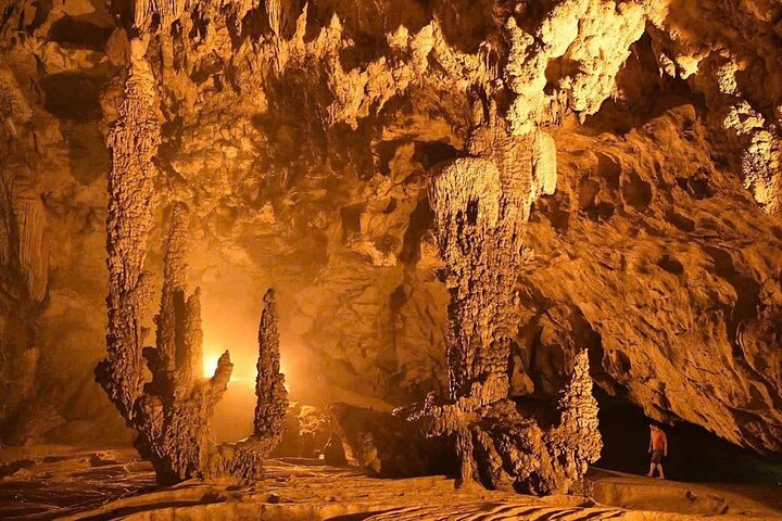 Cao Bang: Ban Gioc Waterfall Full 1 Day Tour with Local Guide