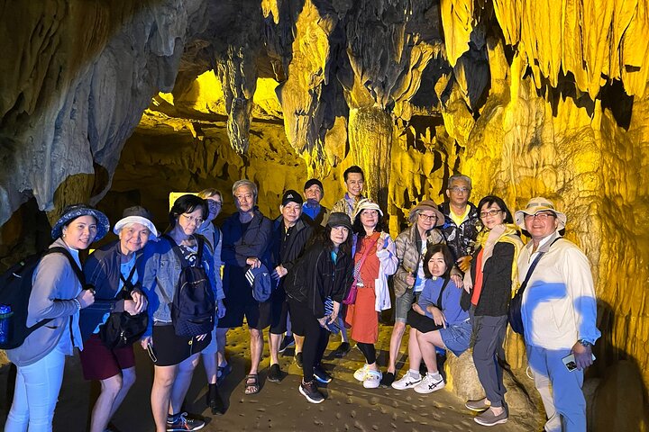 Cao Bang: Ban Gioc Waterfall Full 1 Day Tour with Local Guide