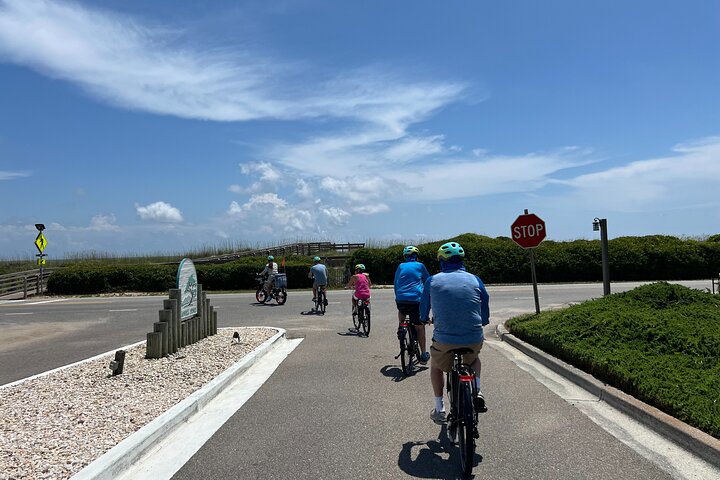Guided E-Bike History Tour of Oak Island