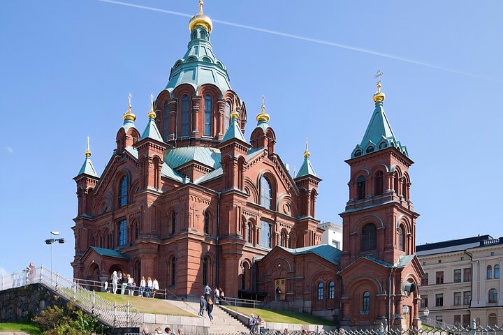 Helsinki & Suomenlinna: City Highlights Tour with Ferry Ride