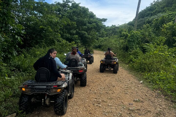 FourWheel Adventure Tours The Earths