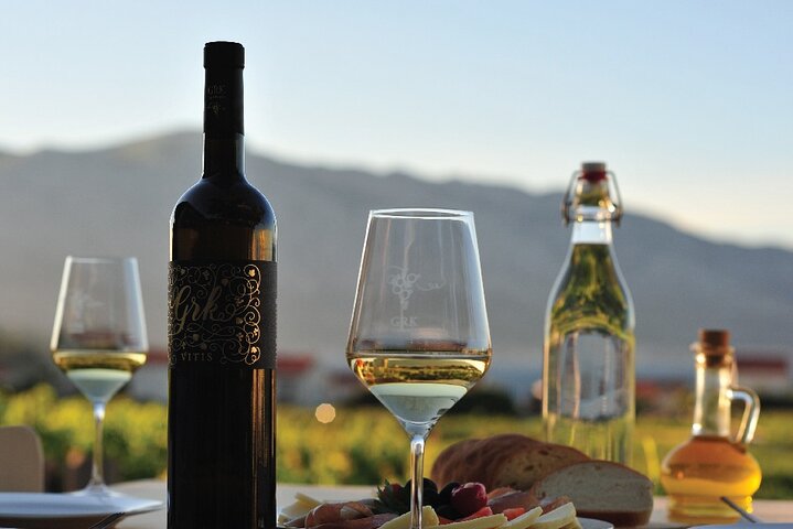 Bike and Wine Korcula Adventure - Half Day Guided Bike Tour