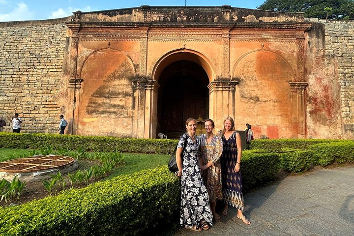 Bangalore Through the Ages — All-Inclusive Guided City Tour