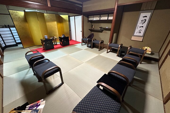 Kyoto Tea Ceremony with Kimono near Imamiya Jinjya Shrine
