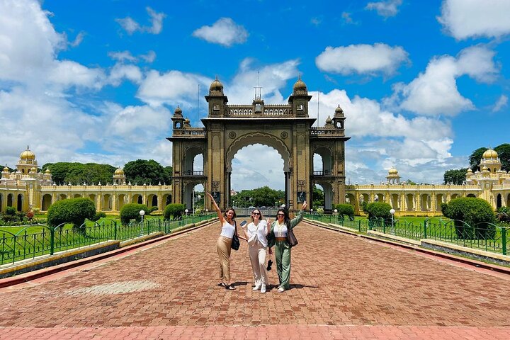 Best of Mysore, UNESCO Somnathpur Temple & Srirangapatna Day Tour