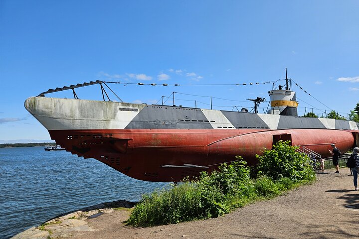 Helsinki & Suomenlinna: City Highlights Tour with Ferry Ride