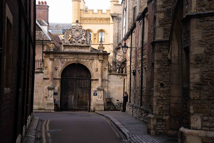 Cambridge University Tour by Alumni™ with optional King's Chapel
