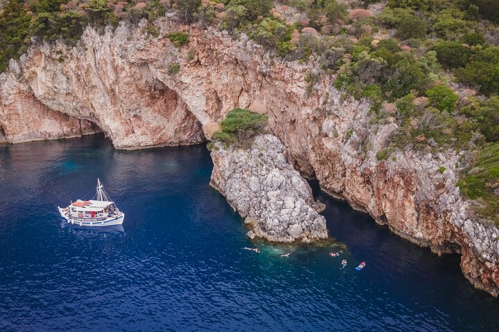 Marine Adventure Cruise Snorkeling and Swimming in Lefkada