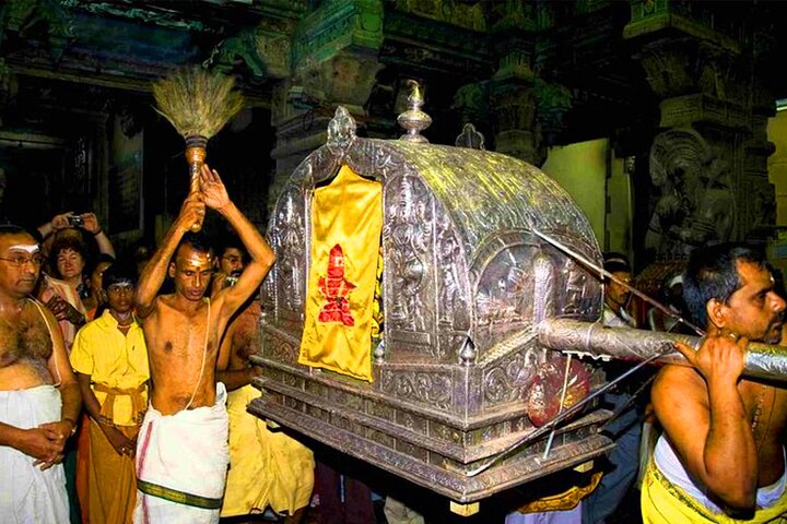 Night Ceremony in Madurai Meenakshi Amman Temple