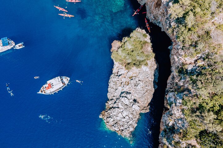 Marine Adventure Cruise Snorkeling and Swimming in Lefkada