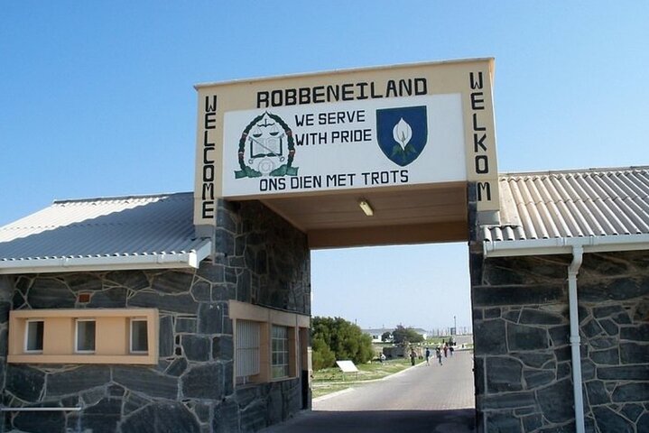 Robben Island and Prison Guided Tour with Ferry Ticket
