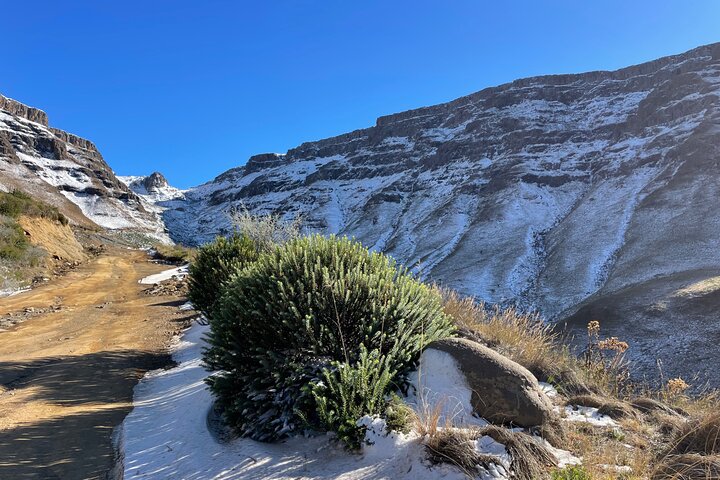 Lesotho Combo Day Tour: Hike-Cycle-4X4