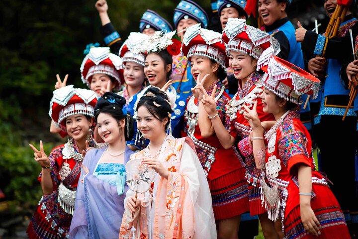 From Hong kong to Shenzhen tour with Flexible Itinerary / English