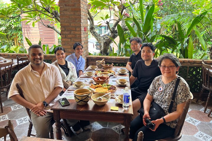 Cu Chi Tunnels and Mekong Delta VIP Tour by Limousine