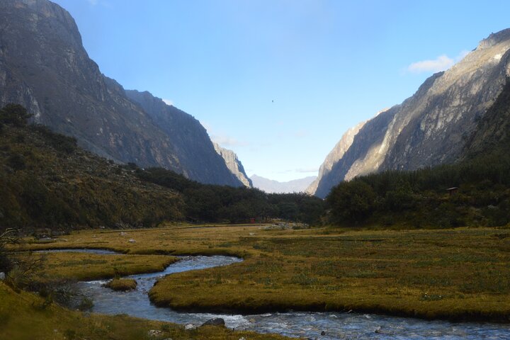 Laguna 69 Day Trek