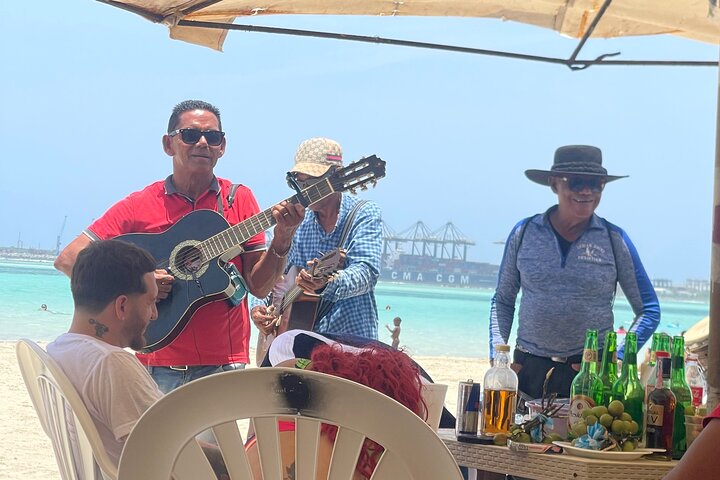 Santo Domingo Top: 3 Eyes, Light House, Boca Chica Beach & Lunch