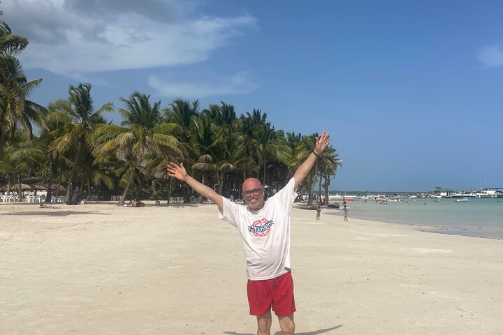 Santo Domingo Top: 3 Eyes, Light House, Boca Chica Beach & Lunch