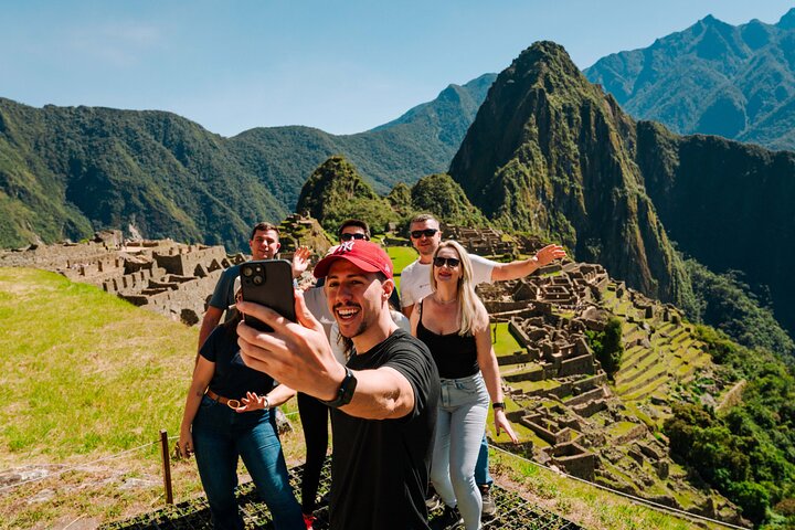 Machu Picchu Full Day Tour from Cusco with Panoramic Train