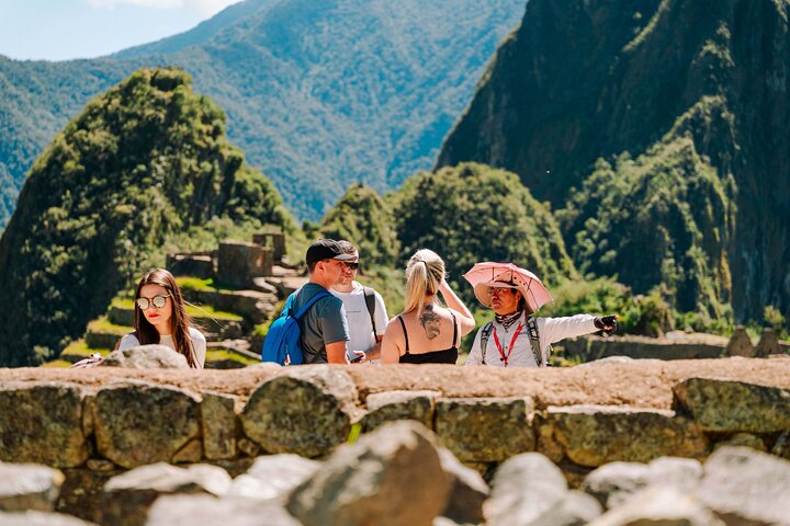 Machu Picchu Full Day Tour from Cusco with Panoramic Train