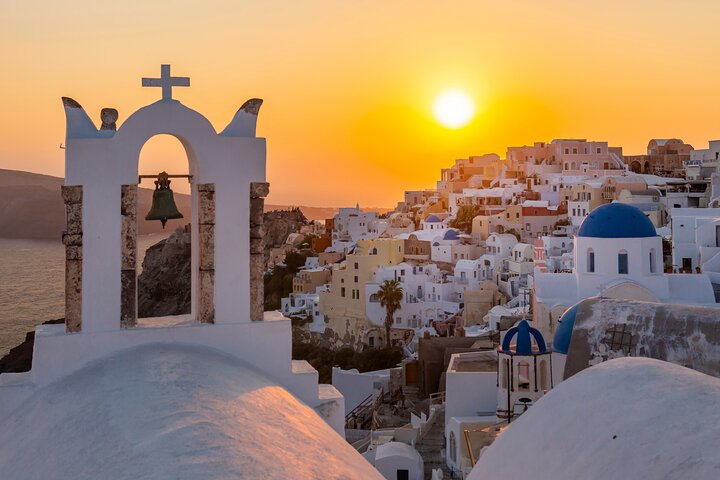 Santorini Sunset - Tour to the Island’s Most Breathtaking Views