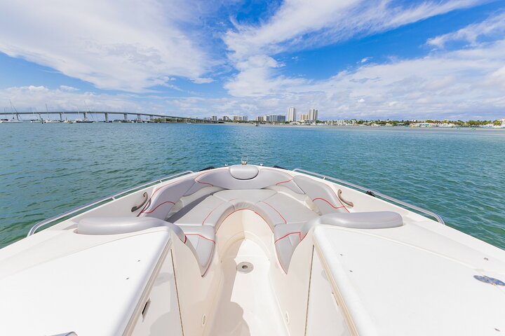 West Palm Beach Private Boat Cruise and Tour with a Captain