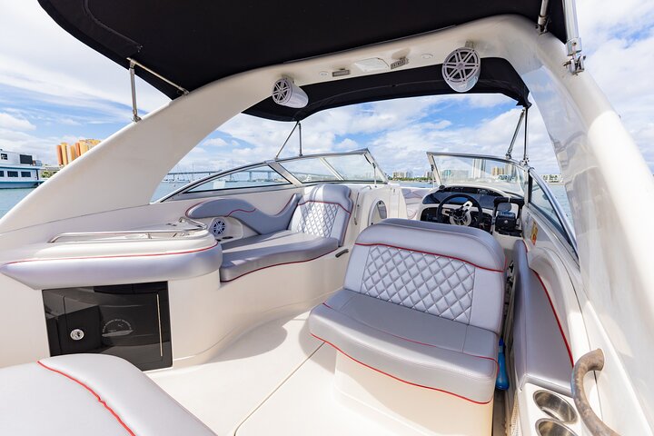 West Palm Beach Private Boat Cruise and Tour with a Captain