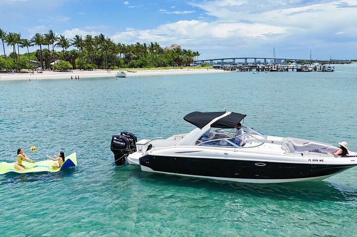 West Palm Beach Private Boat Cruise and Tour with a Captain