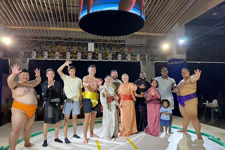 Osaka Sumo Experience: Live Show, Try Sumo & Hot Pot Meal