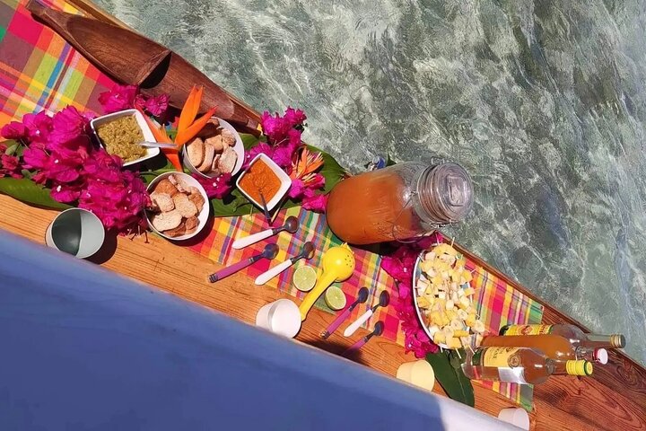 Boat Tour with Lunch in the Water in Guadeloupe Lagoon