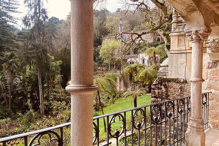 Half-Day Sintra: Pena Palace & Regaleira Small-Group Tour