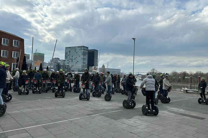 Düsseldorf Segway Tour: Classical City Experience