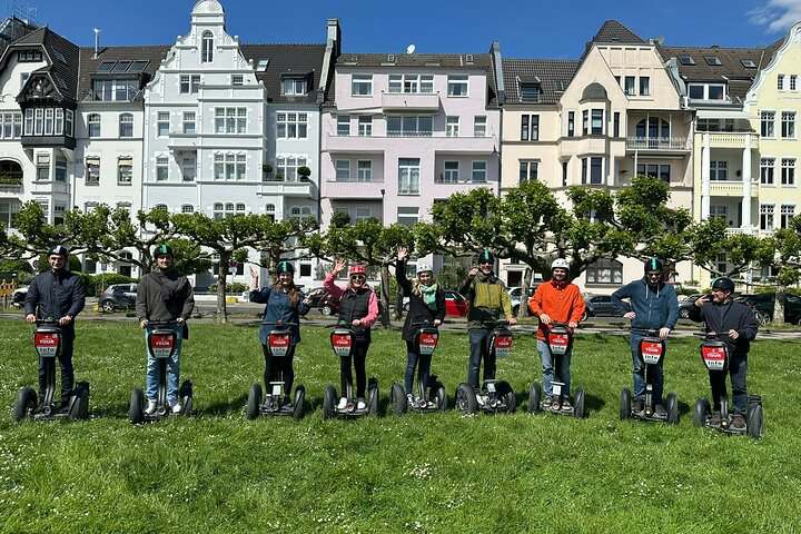 Düsseldorf Segway Tour: Classical City Experience