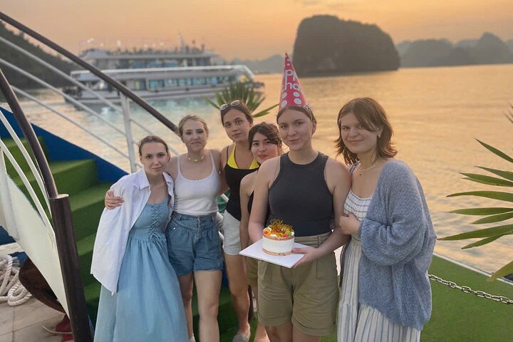Ha Long Bay Day Cruise Kayaking, Cave, Island, Swimming, Lunch
