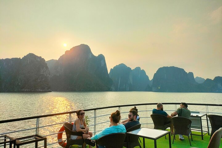 Ha Long Bay Day Cruise Kayaking, Cave, Island, Swimming, Lunch